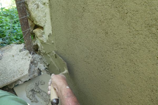 Concrete Wall Patching